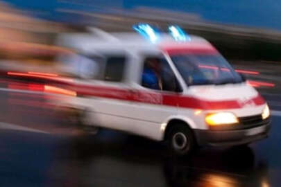 Korkuluğun demiri otomobilin önünden girip bagajından çıktı; 1 ölü, 1 yaralı