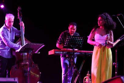 Caz Günleri'nde Deniz Taşar ve Burhan Öçal's Jazz Dream sahne aldı