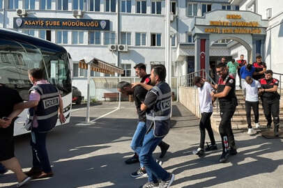 Bursa'da fuhuş operasyonunda yakalanan 10 zanlı tutuklandı