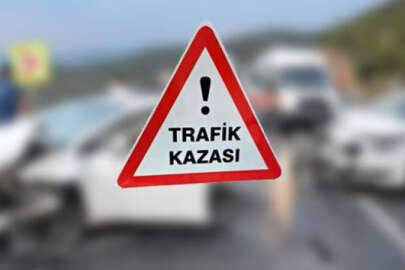 Bursa'da devrilen sunta yüklü kamyonun sürücüsü yaralandı