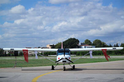 Bursa'da üretilen eğitim uçağı 'TroyT200' tanıtıldı