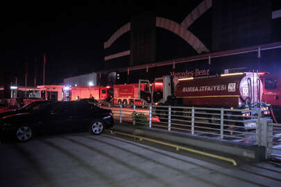 Lüks araç firmasının bakım servisinde yangın