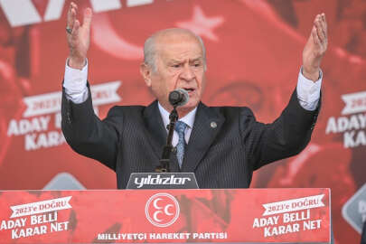 Bahçeli Bursa’da vatandaşa seslendi: Erdoğan’a oy verecek misiniz?
