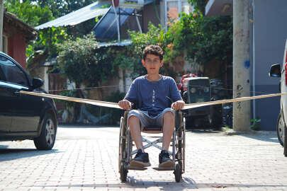 Engelli çocuğu arkadaşlarının yürütme mücadelesi film olacak