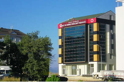 Babasının kestiği ağacın altında kalan çocuk öldü