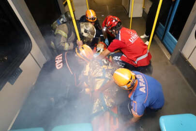 Bursa metrosunda gece yangın tatbikatı yapıldı