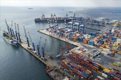 Dış ticaret açığı ağustosta yüzde 159,9 arttı