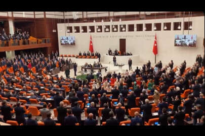 AKP, MHP ve İYİ Parti TBMM'de Erdoğan’ı ayakta karşıladı