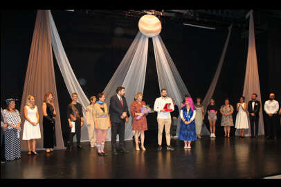 Alkışlar bağışa dönüştü, LÖDER'e ulaştı