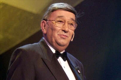 Usta spiker Bülent Özveren hayatını kaybetti