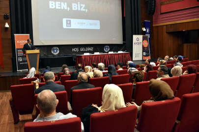 Bursa'da 'Ben, Biz, Öteki' konferansı