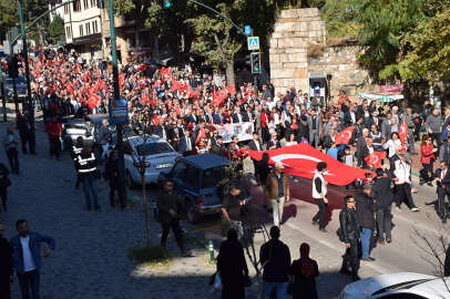 Bursa'da coşkulu Cumhuriyet Bayramı kutlamalarından kareler