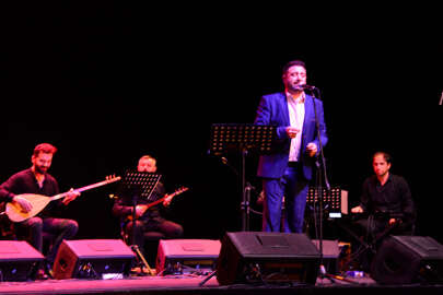 THM konserinde Ali Enginay sahne aldı