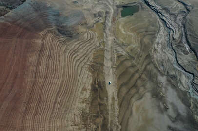 Bursa'nın içme suyunu karşılayan Nilüfer Barajı kurudu