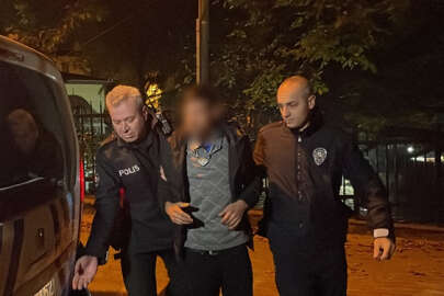 Tarihi caminin bakır levhalarını çalmaya çalışan 2 şüpheli yakalandı