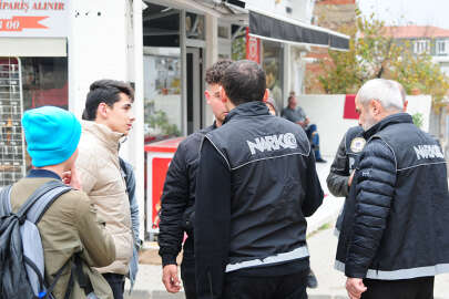 Mudanya'da polis ekipleri okul çevrelerinde denetim yaptı