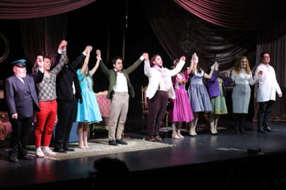 Tiyatroseverler Gemlik'te buluşuyor