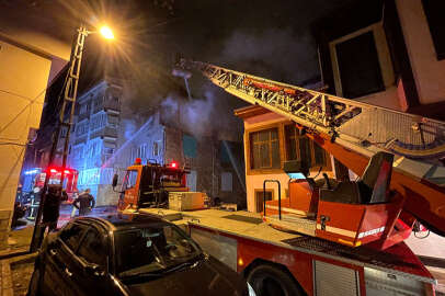 Bursa'da üç katlı binada çıkan yangın büyümeden söndürüldü