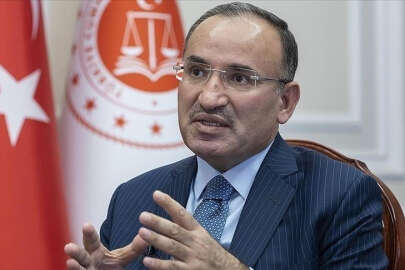 Adalet Bakanı Bozdağ'dan İmamoğlu'na hapis açıklaması