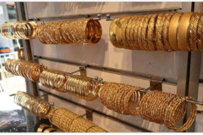 Kuyumcuları sahte bilezik satarak dolandıran kadın yakalandı