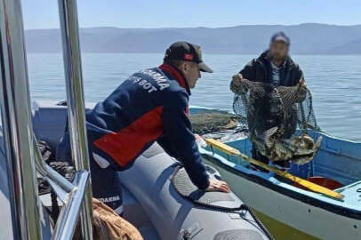 Uluabat Gölü'nde kaçak avlanmaya müdahale