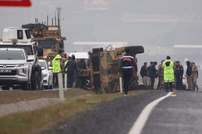 Diyarbakır'da askeri araç devrildi; 6 yaralı