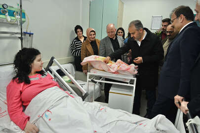 Bursa'da yeni yılın ilk bebeği dünyaya geldi