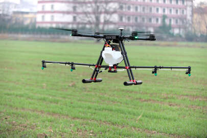Bursa'nın 155 yıllık meslek lisesinde ilaçlama dronu üretildi