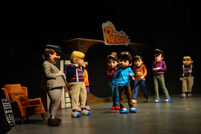 'Rafadan Tayfa En Sevdiğim Rafadan Müzikali' Bursa'da sahnelendi