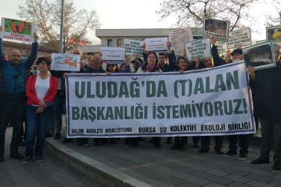 Bursa Su Kolektifi: Halkın yanında olmayan vekiller sandığa gömülecek