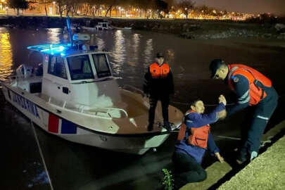 İznik Gölü'nde mahsur kalan 2 kişi kurtarıldı