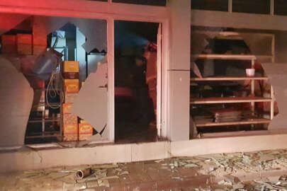 Tatlı imalathanesinde patlama; 1 kişi yaralandı