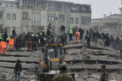 Ülke genelinde okullar bir hafta tatil edildi