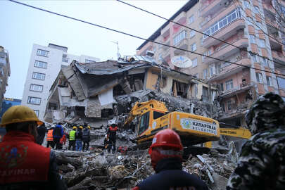 Diyarbakır'da yıkılan binalarla ilgili olarak 33 kişi için gözaltı kararı
