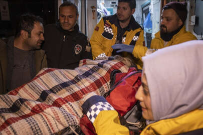 Kahramanmaraş'ta enkaz altında kalan kadın depremin 257. saatinde kurtarıldı