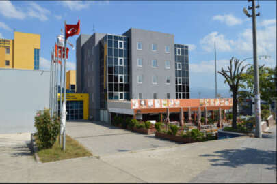 ÇEK okul ve yurtları depremzedelere açıldı