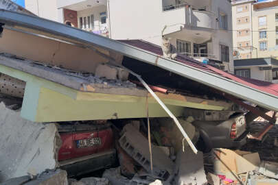 Depremde açıklanan can kaybı 38 bini aştı