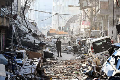 Depremlerde can kaybı 39 bin 672 oldu