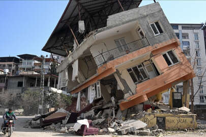 Yıkık, acil yıkılacak ve ağır hasarlı bina sayısı ne kadar?