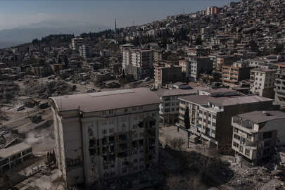 Depremlerde can kaybı 44 bin 218 oldu