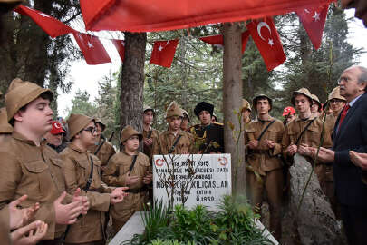 Çanakkale Savaşları'nın kahramanlarından Müstecip Onbaşı mezarı başında anıldı