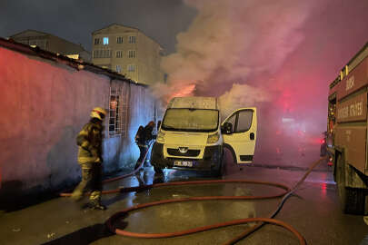 Orhangazi'de hurda deposunda yangın