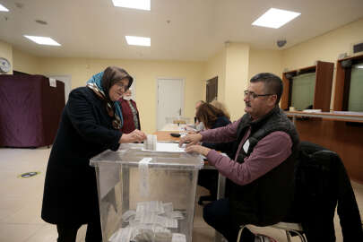 Çifte vatandaşlar Bulgaristan seçimleri için sandık başında
