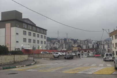 Servis aracının altında kalan öğrenci kurtarılamadı