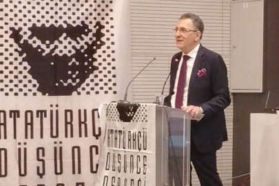 'Laikliği yok sayarak dini istismar edenler bindikleri dalı kesiyorlar'