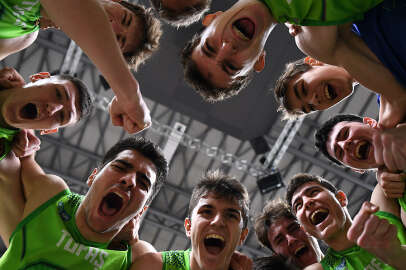 Gençler Basketbol Şampiyonlar Ligi'nde TOFAŞ yarı finale yükseldi