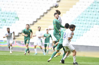 Bursaspor Menemen FK ile puanları paylaştı