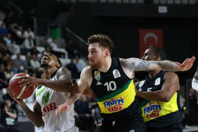 Frutti Extra Bursaspor, Manisa Büyükşehir’i sahasında 87-82 yendi