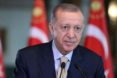 Canlı yayında rahatsızlanan Erdoğan doktorların önerisiyle istirahata çekildi