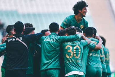 Bursaspor, Arnavutköy Belediye Spor'u 4-1 yendi